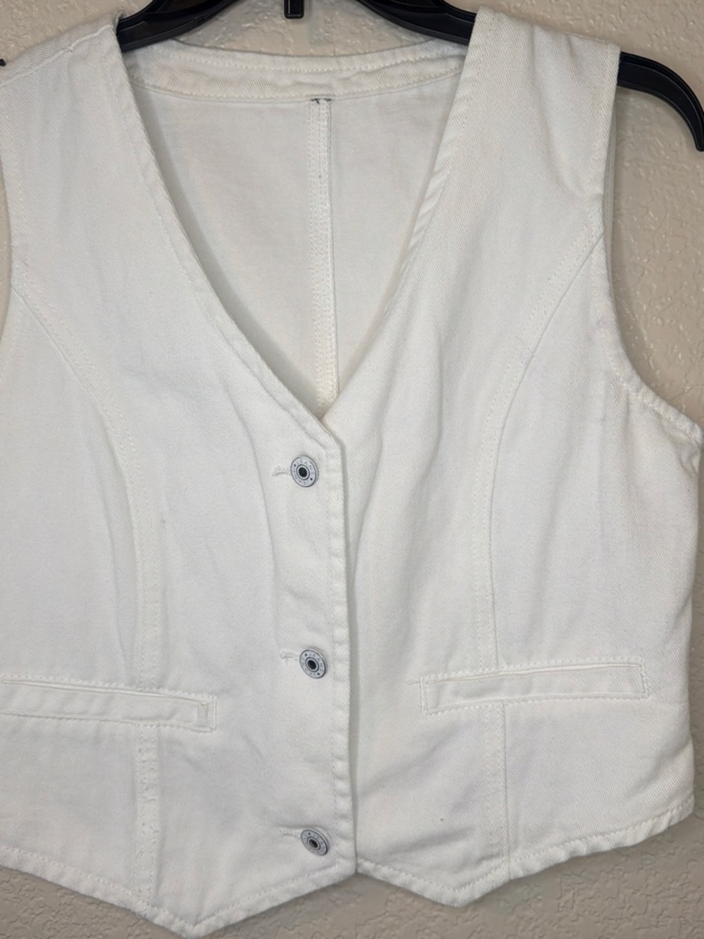 White Button-Front V-Neck Vest